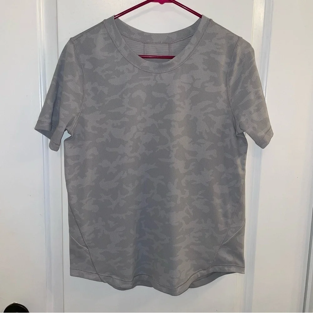 Lululemon Long Distance Short Sleeve Incognito Camo SSL Silver Drop Alpine White